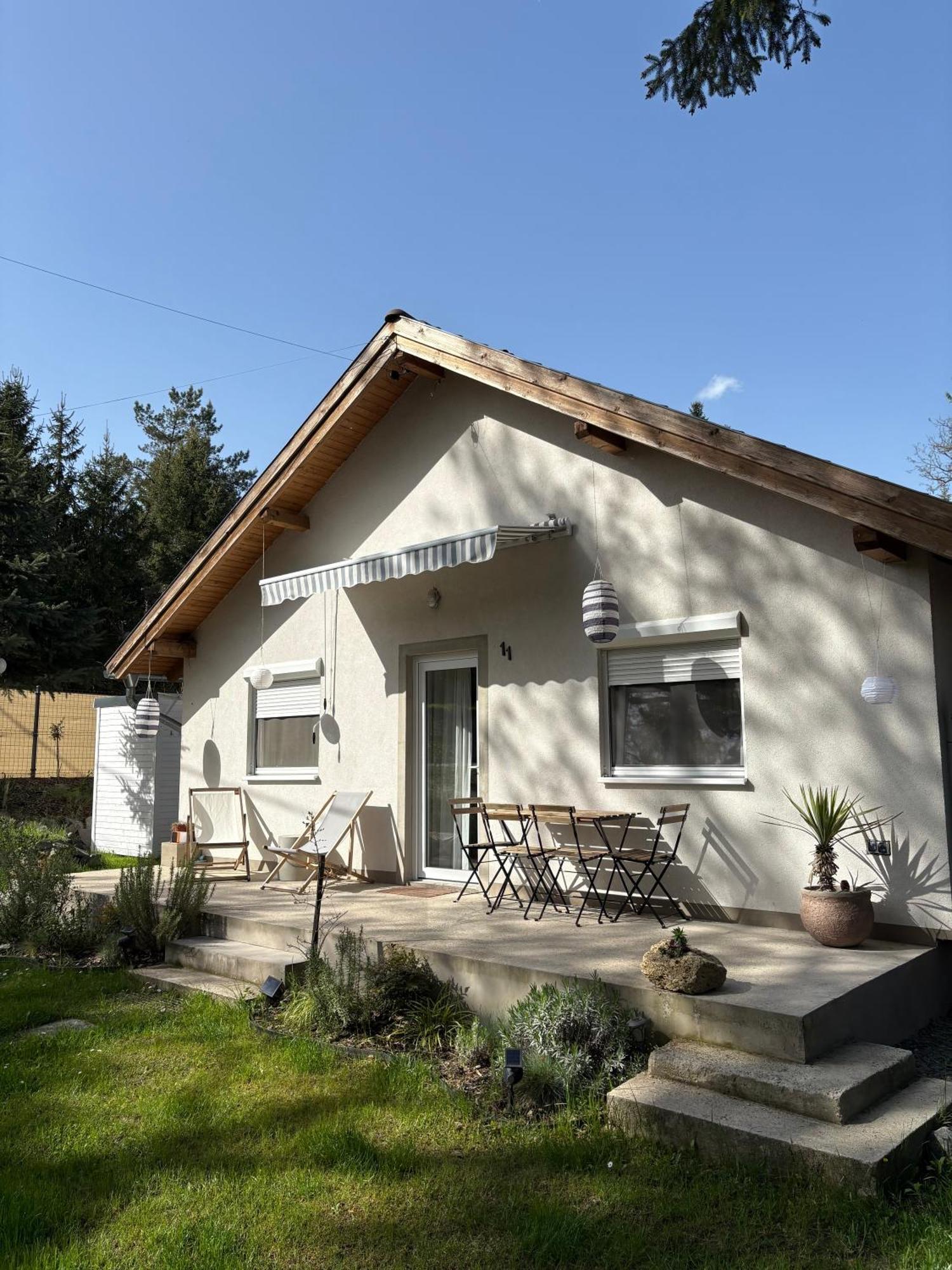 Marika Vendeghaz Villa Szigetmonostor Екстериор снимка